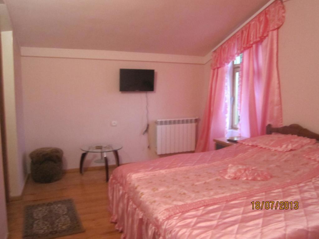 Guest House Sen Dilidzjan Buitenkant foto